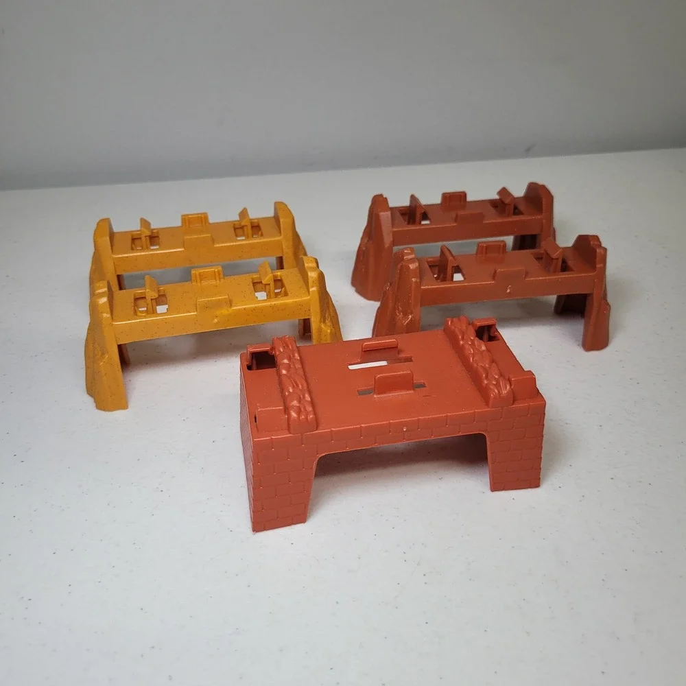 Thomas‎ Train Track Replacement Riser GPD84 RR1 Orange Brown Lot of 4